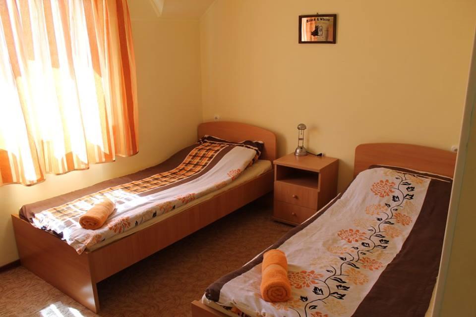 Bed and Breakfast Kiraly Lovastanya Panzio Janoshalma Exterior foto